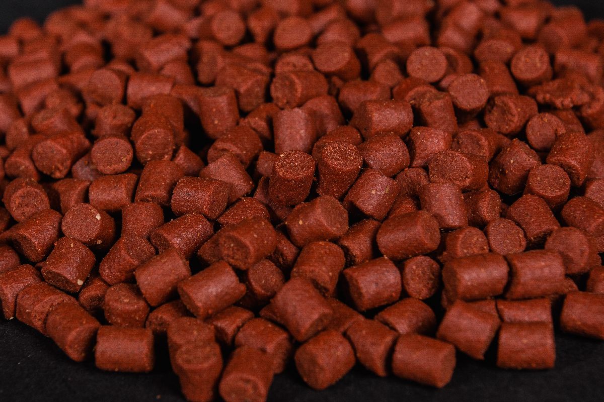CC Moore Boosted Bloodworm Pellets 6mm 1kg