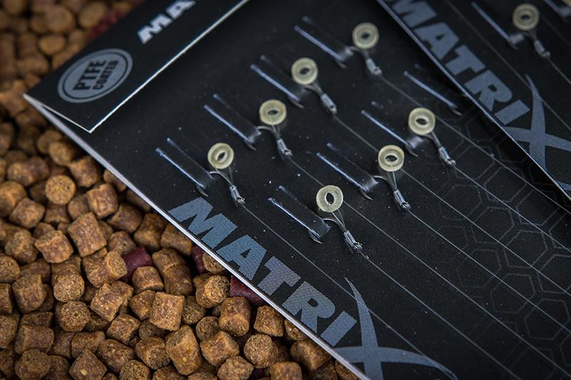 Matrix MXC-6 F1 Band Rigs 10cm 8st. 18 Barbless / 0.125mm Matrix MXC-6 F1 Band Rigs 10cm 8st. 18 Barbless / 0.125mm