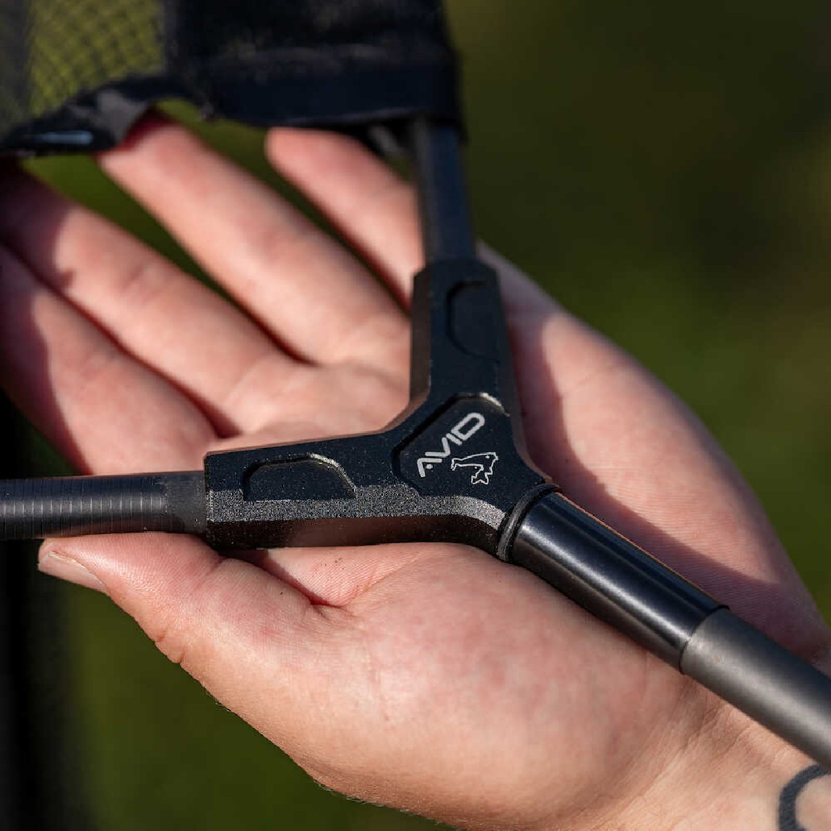 Avid 42inch Revolve Net 180cm 1pc. Handle