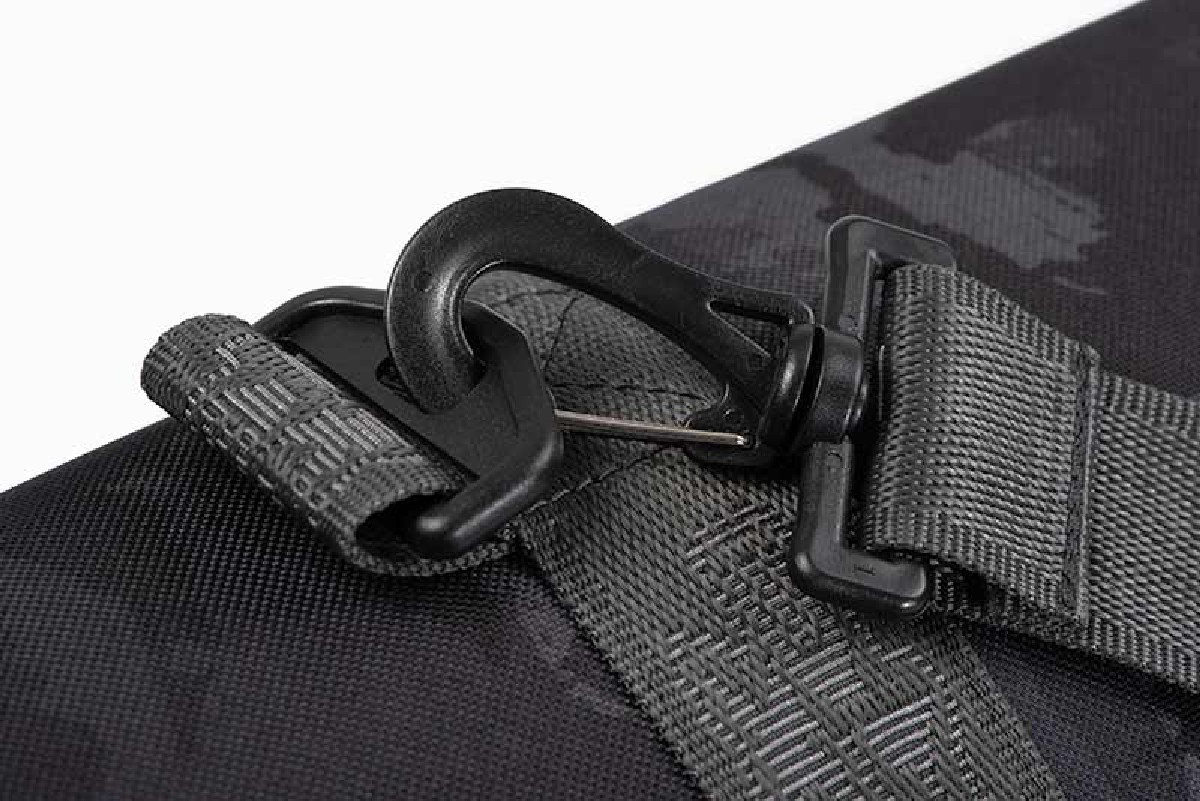 Fox Rage Voyager Hard Rod Sleeve Triple 1.45m